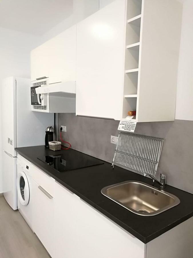 Apartamentos Playa Benitez セウタ エクステリア 写真